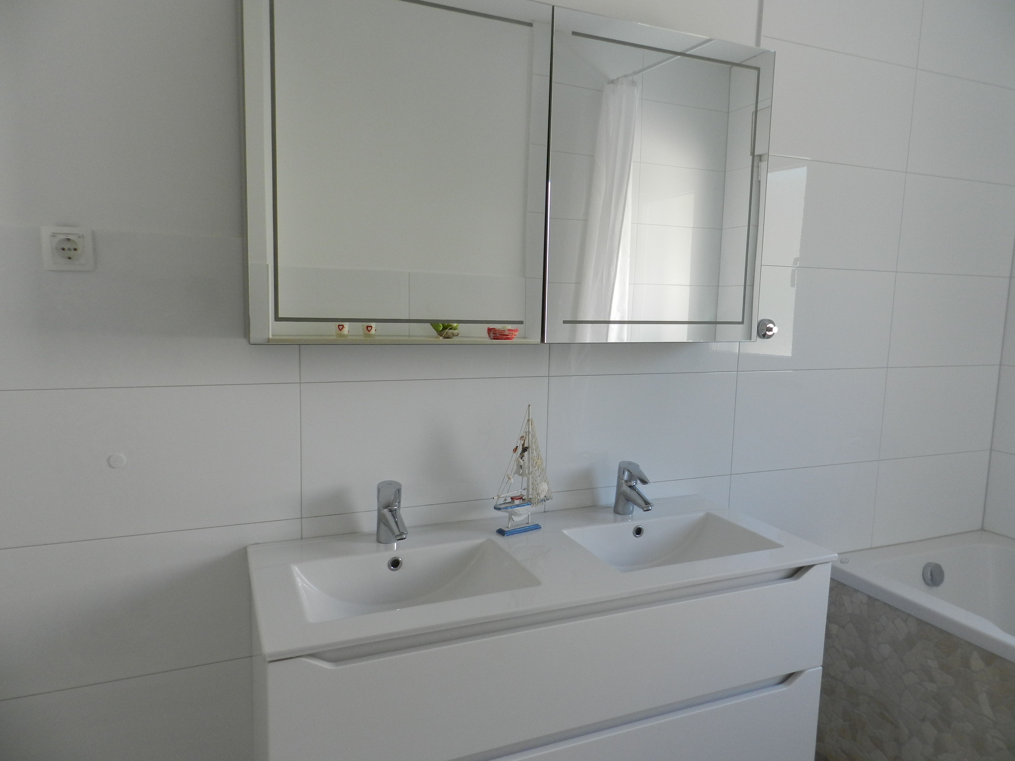 Three bedroom apartment with balcony and sea view Baška Voda, Makarska  A-a