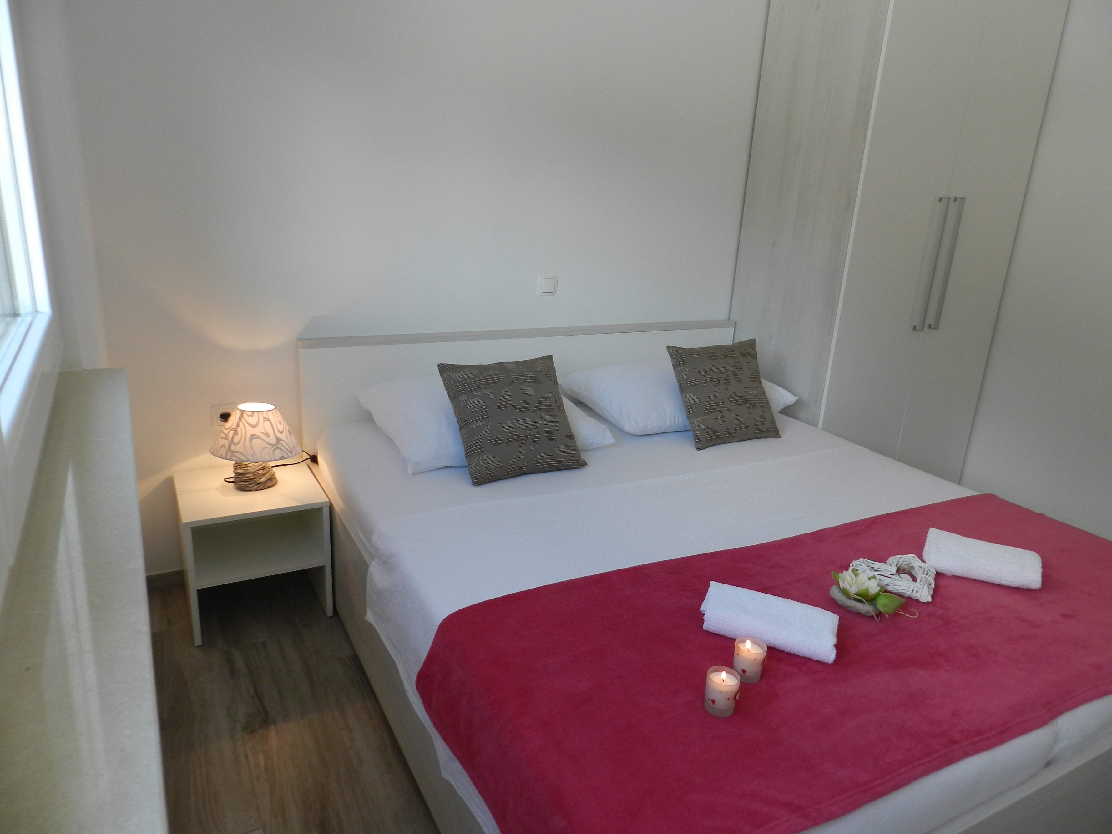 Three bedroom apartment with balcony and sea view Baška Voda, Makarska  A-a