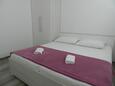 Ložnice 3 Baška Voda, Ložnice 3 v ubytování typu apartment, s klimatizací a WiFi.