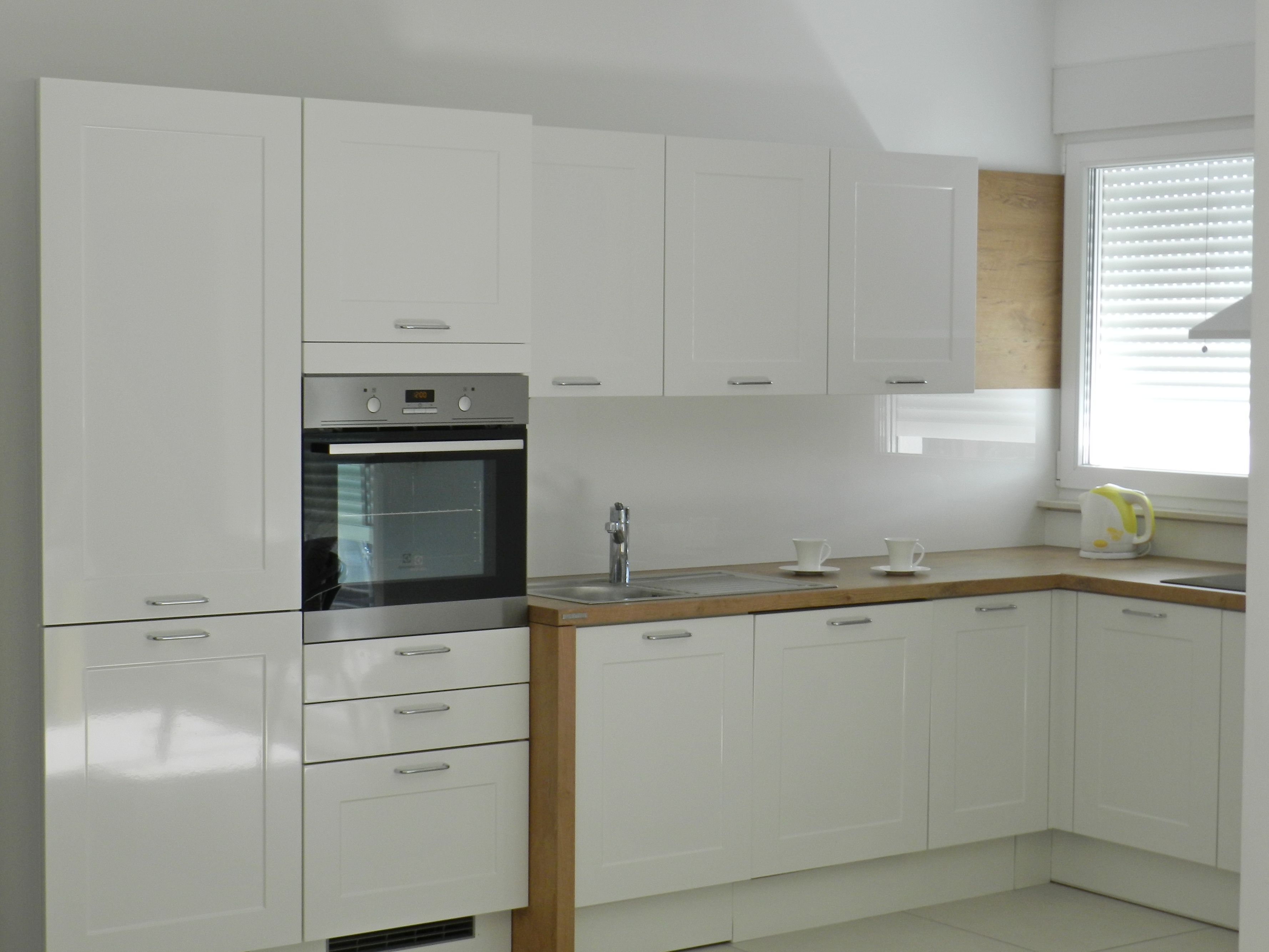 Three bedroom apartment with balcony and sea view Baška Voda, Makarska  A-a