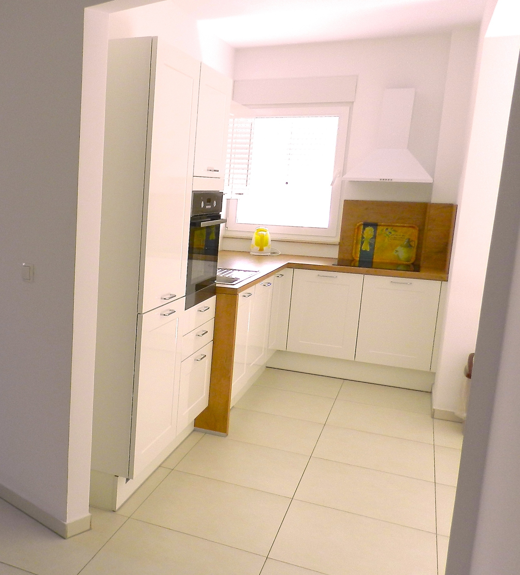 Three bedroom apartment with balcony and sea view Baška Voda, Makarska  A-a