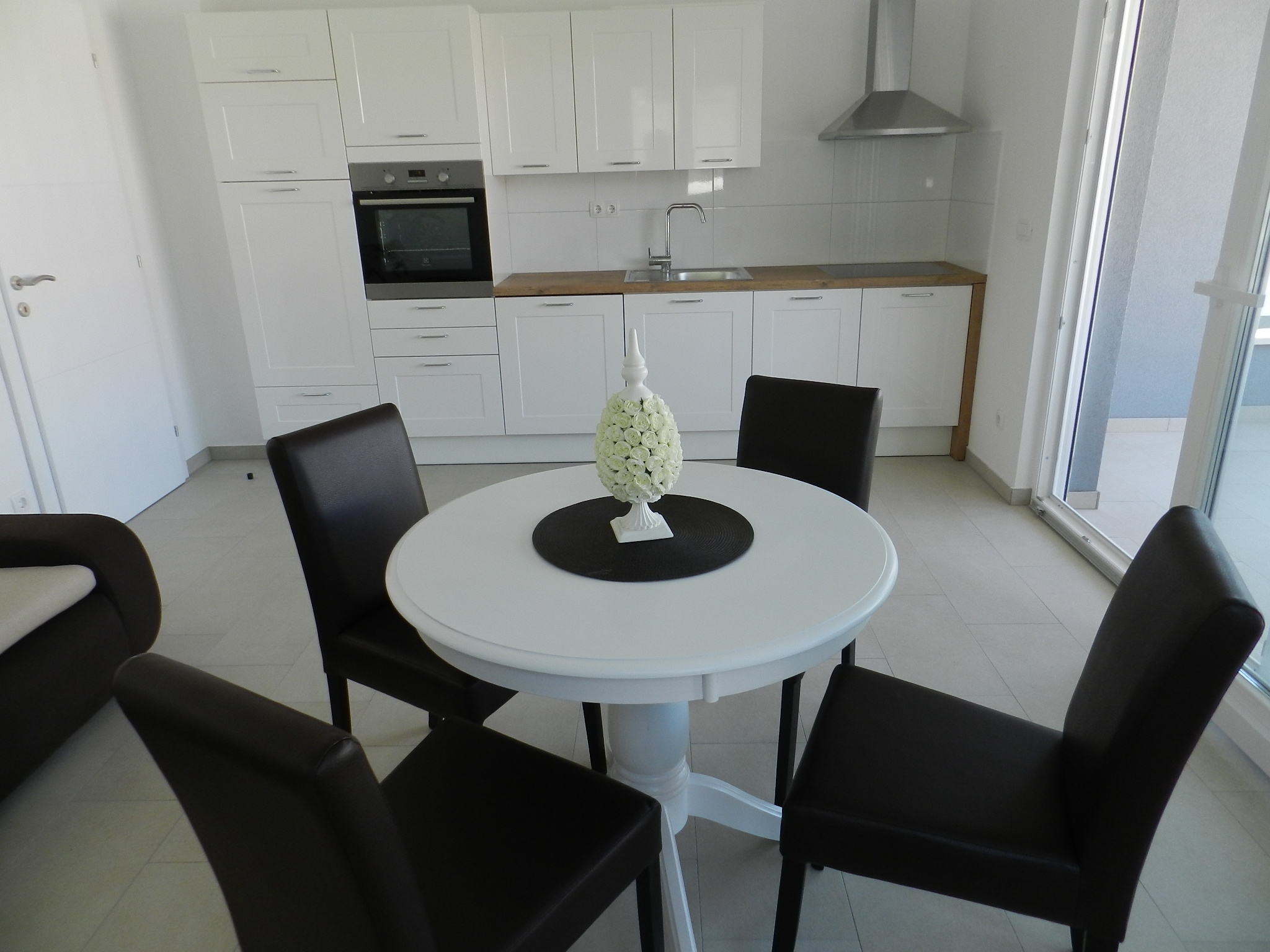 One bedroom apartment with terrace Baška Voda, Makarska  A-c