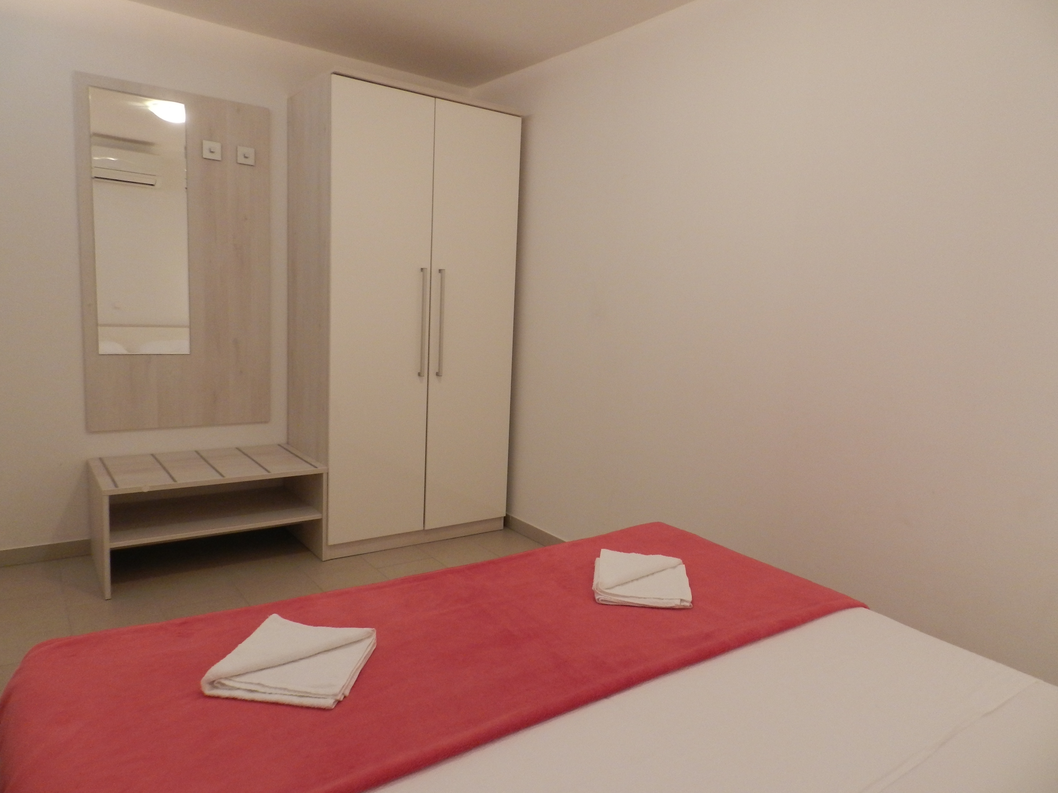 One bedroom apartment with terrace Baška Voda, Makarska  A-e