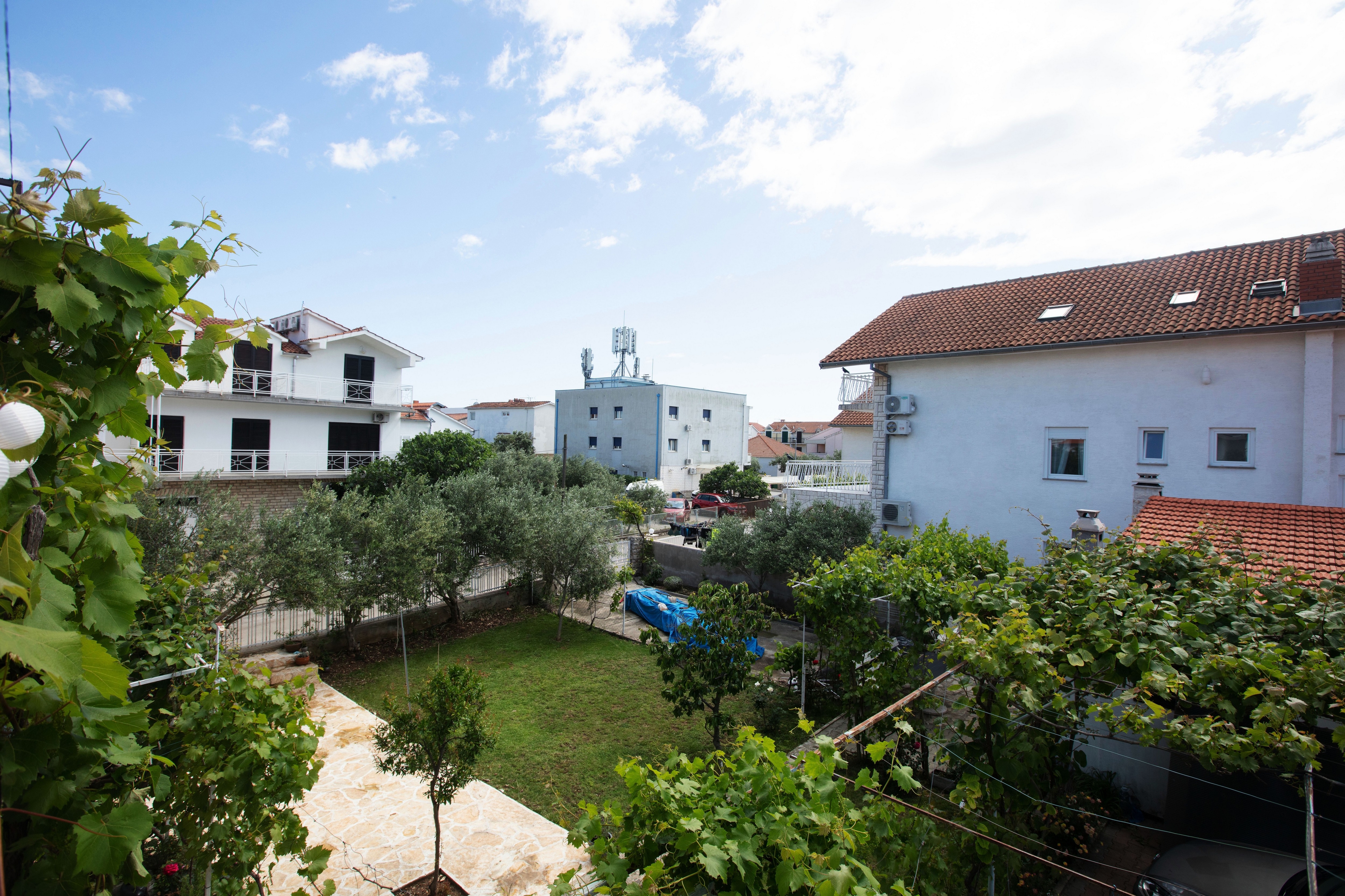 Two bedroom apartment with terrace Vodice  A-a