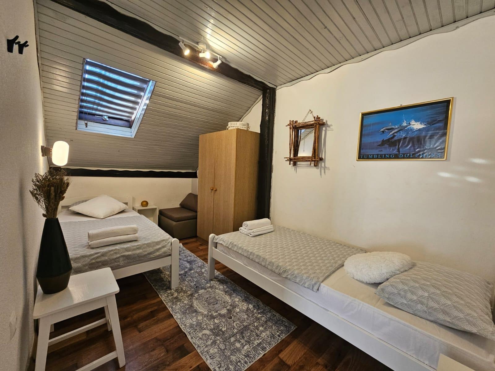Two bedroom apartment with terrace Vodice  A-b