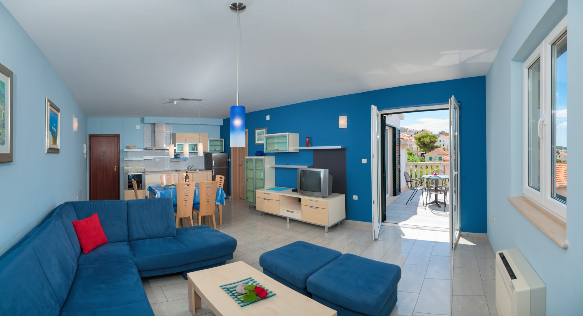 Two bedroom apartment with balcony and sea view Postira, Brač (A-15242-d) Two bedroom apartment with balcony and sea view Postira, Brač (A-15242-d)