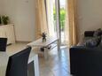 Vodice, Living room in the house, air condition available and WiFi.