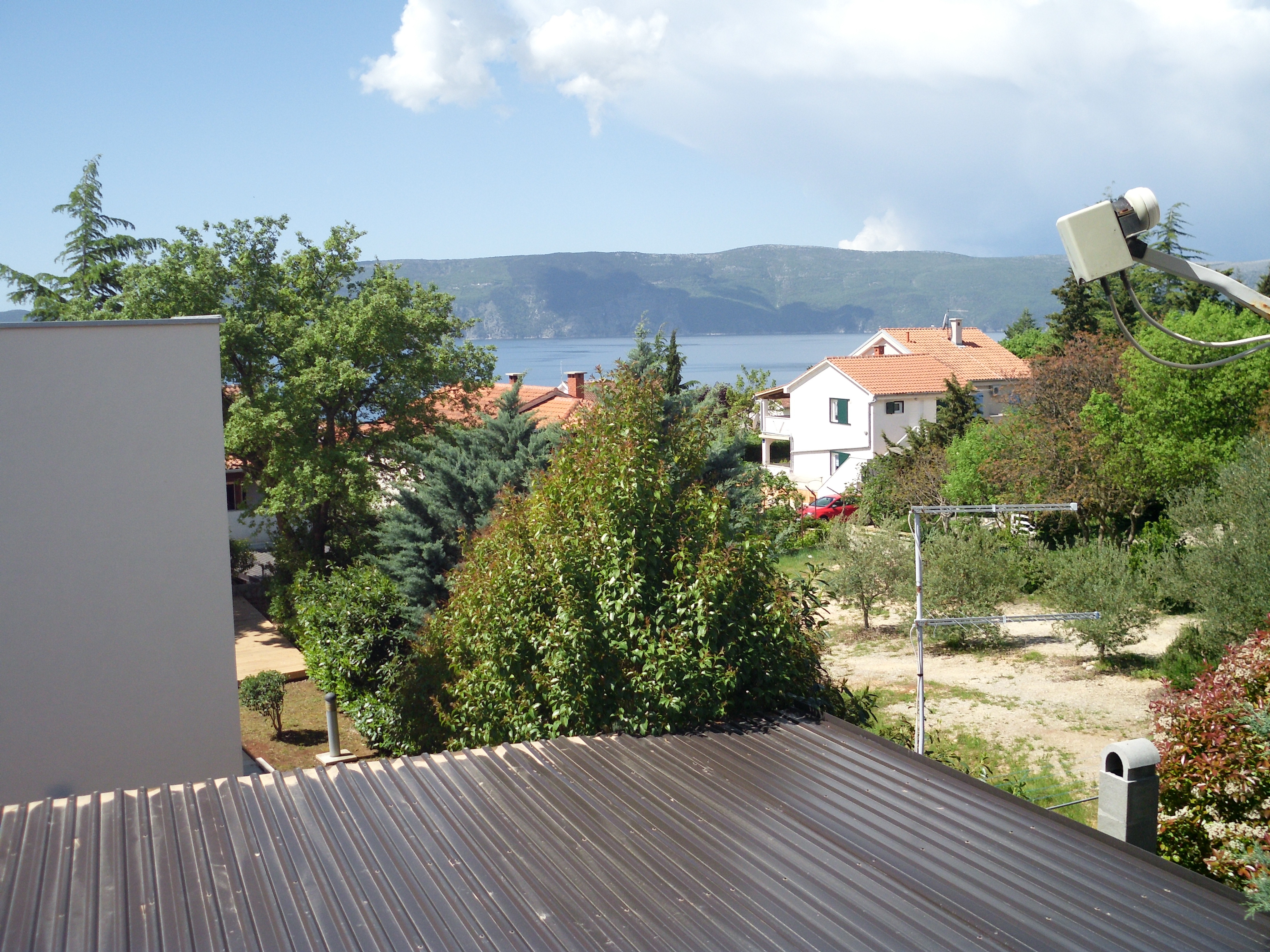 Two bedroom apartment with terrace and sea view Pinezići, Krk  A-b