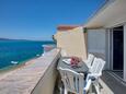 Brodarica, Balcon dans l’hébergement en type apartment, avec la vue sur la mer et WiFi.