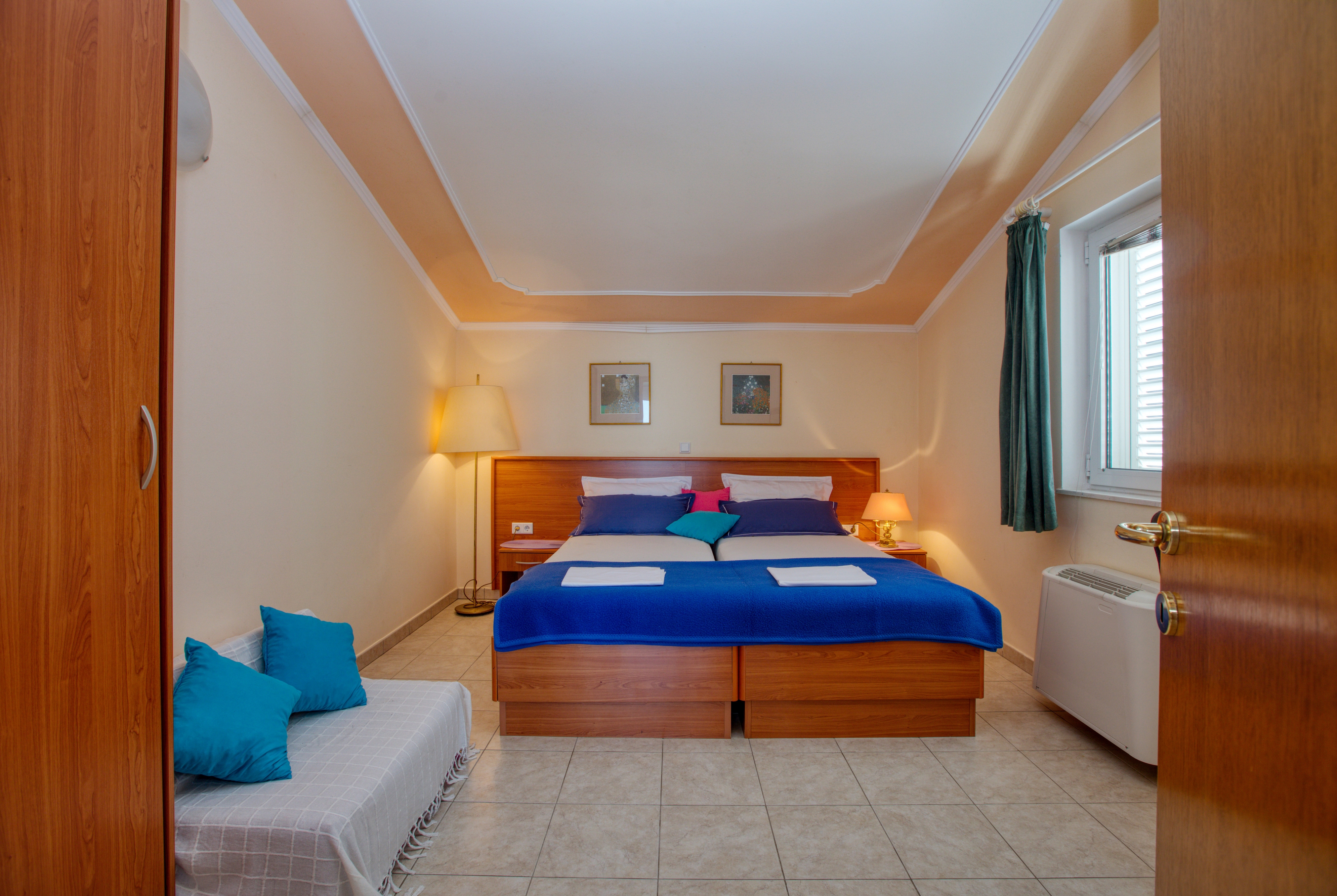 Top Šibenik Brodarica Top Šibenik Brodarica