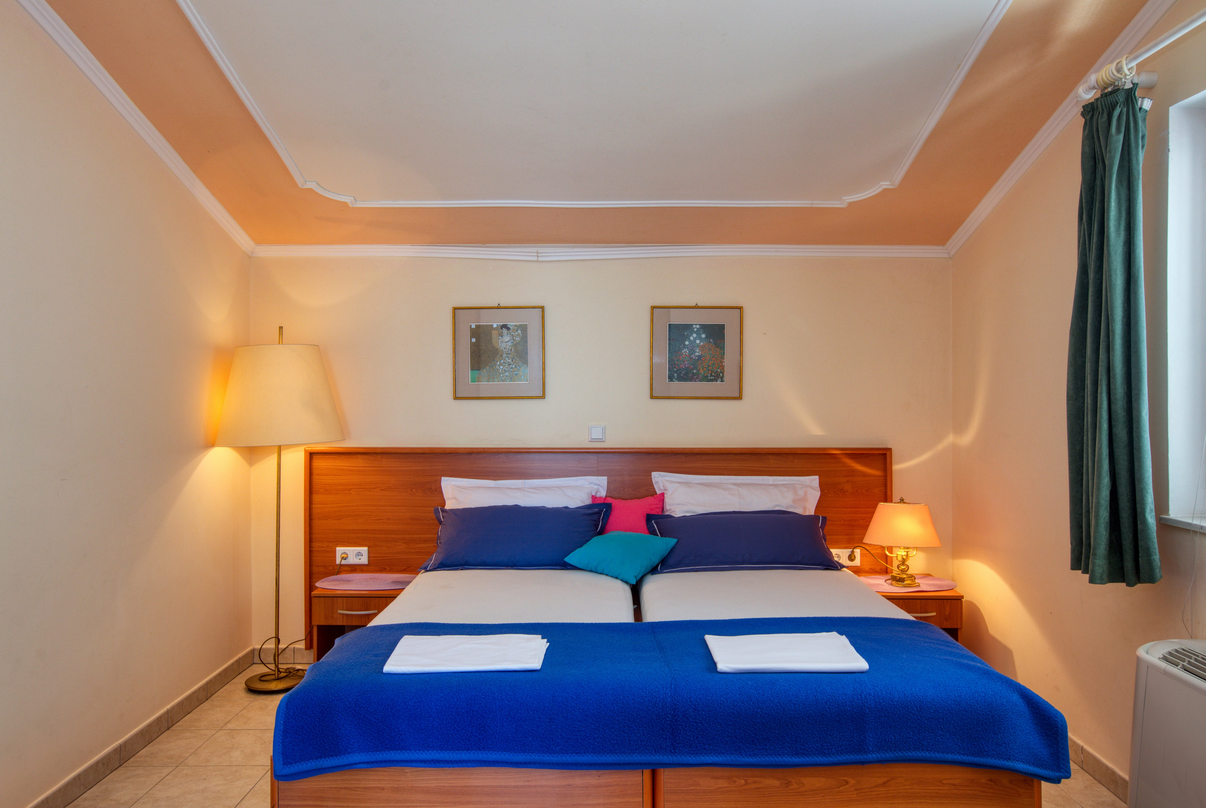 One bedroom apartment near beach Brodarica, Šibenik  A-f