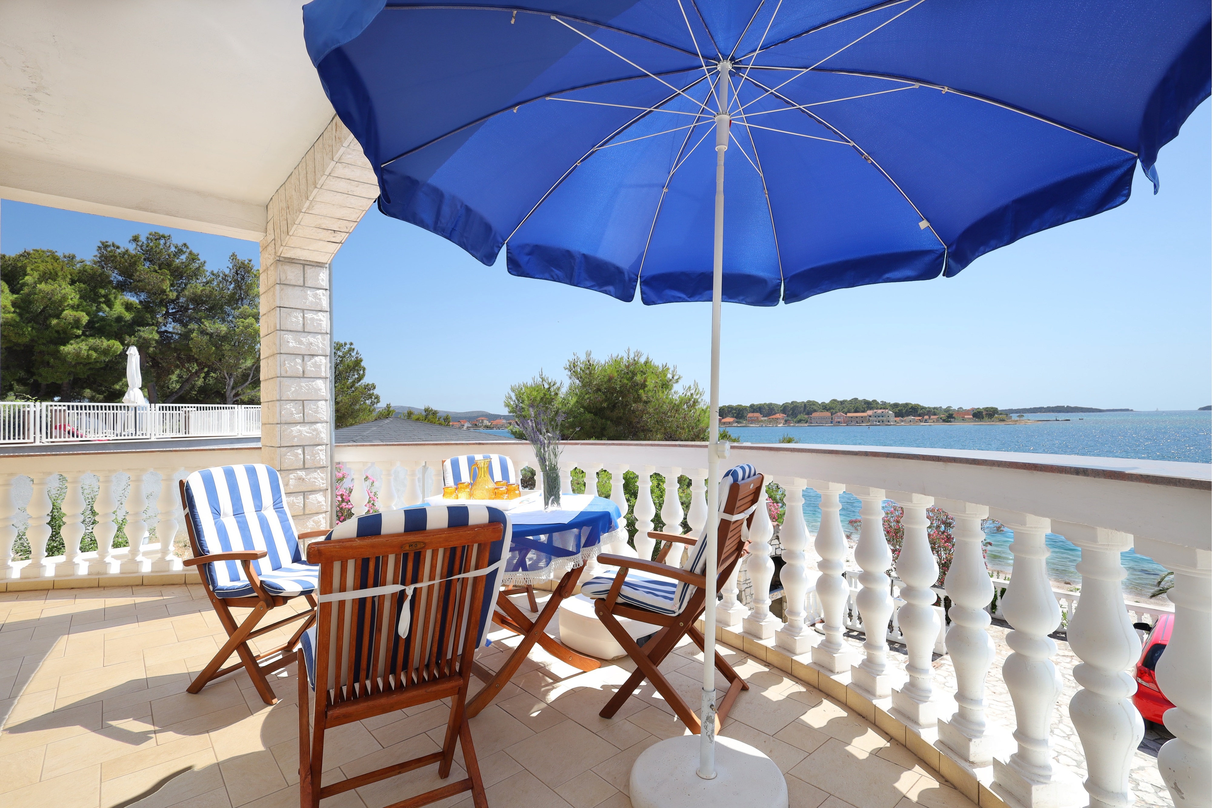 Two bedroom apartment near beach Brodarica, Šibenik  A-g