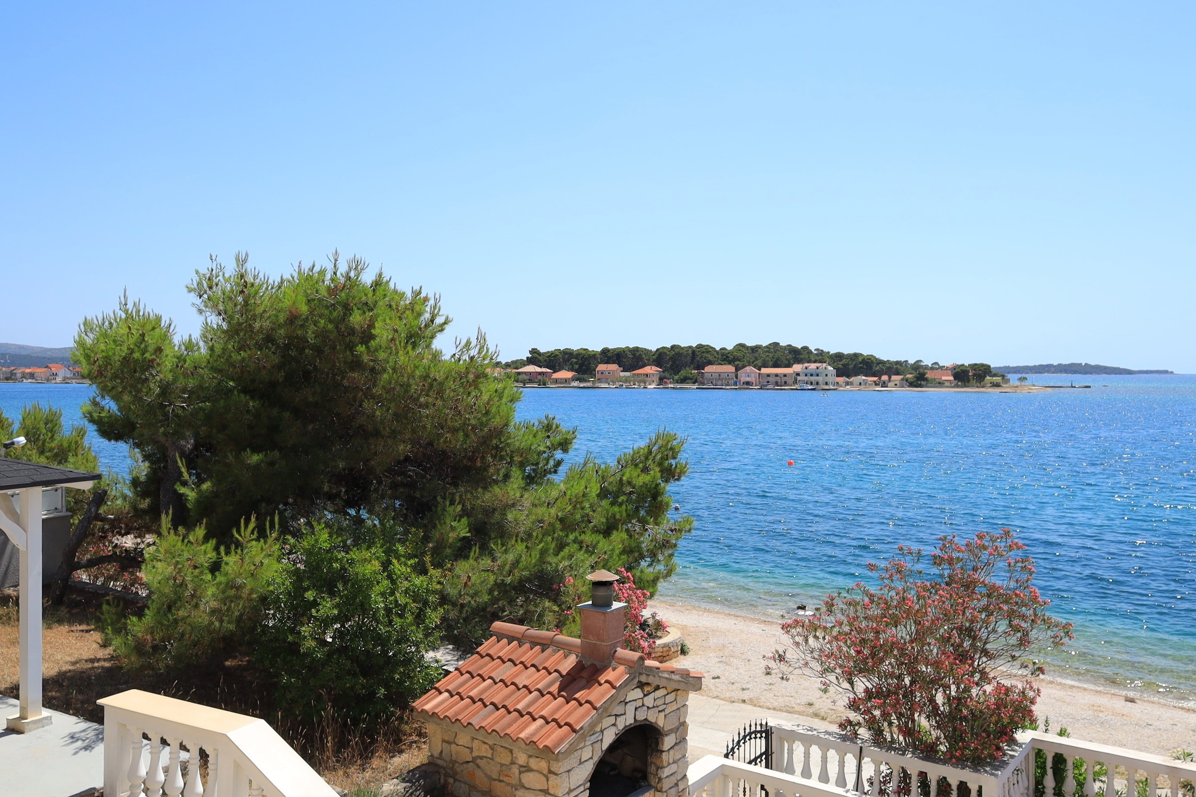 Two bedroom apartment near beach Brodarica, Šibenik  A-g