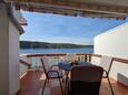 Kampor, Terrasse dans l’hébergement en type apartment, avec la vue sur la mer et WiFi.