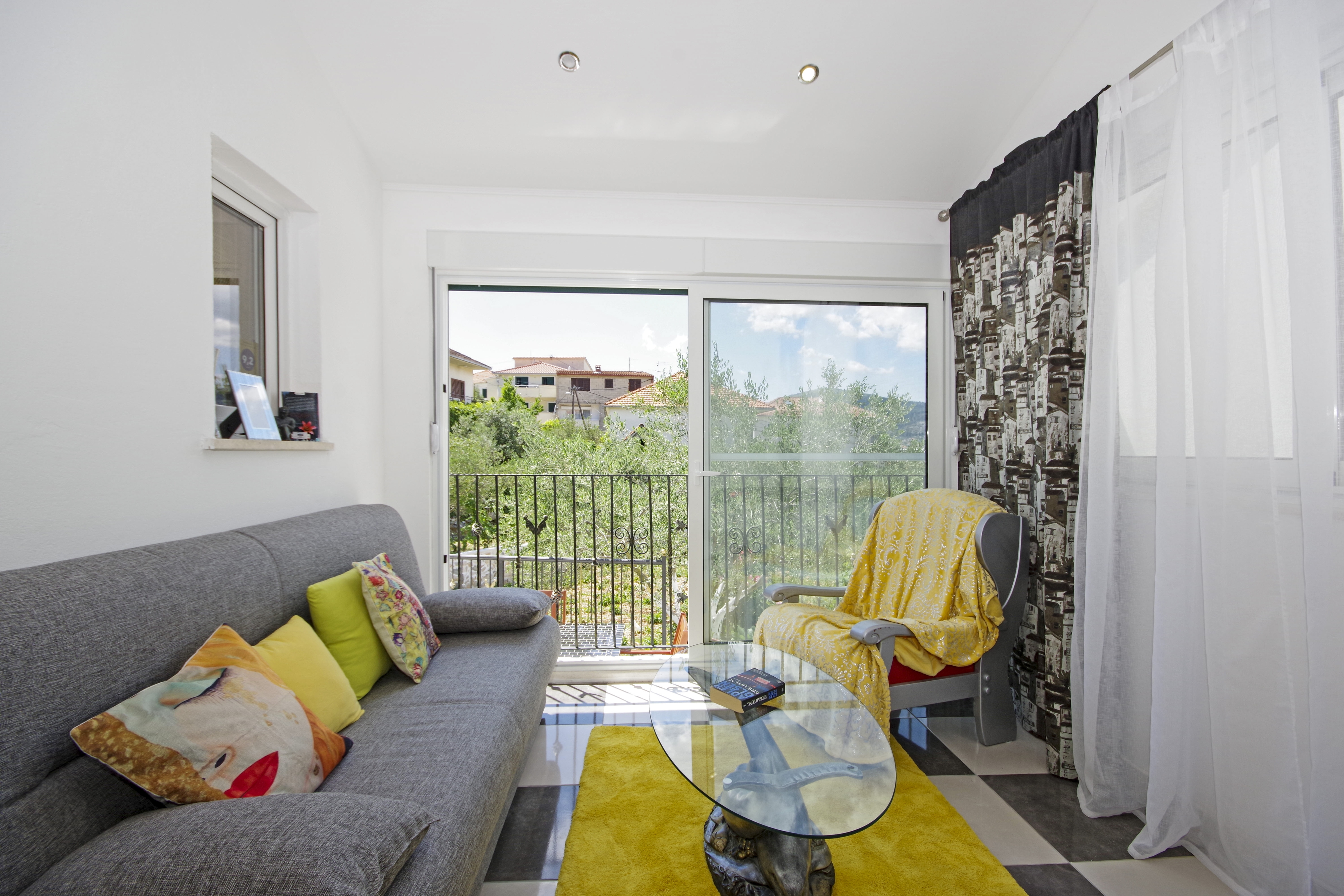 One bedroom house with terrace Trogir (K-15319)