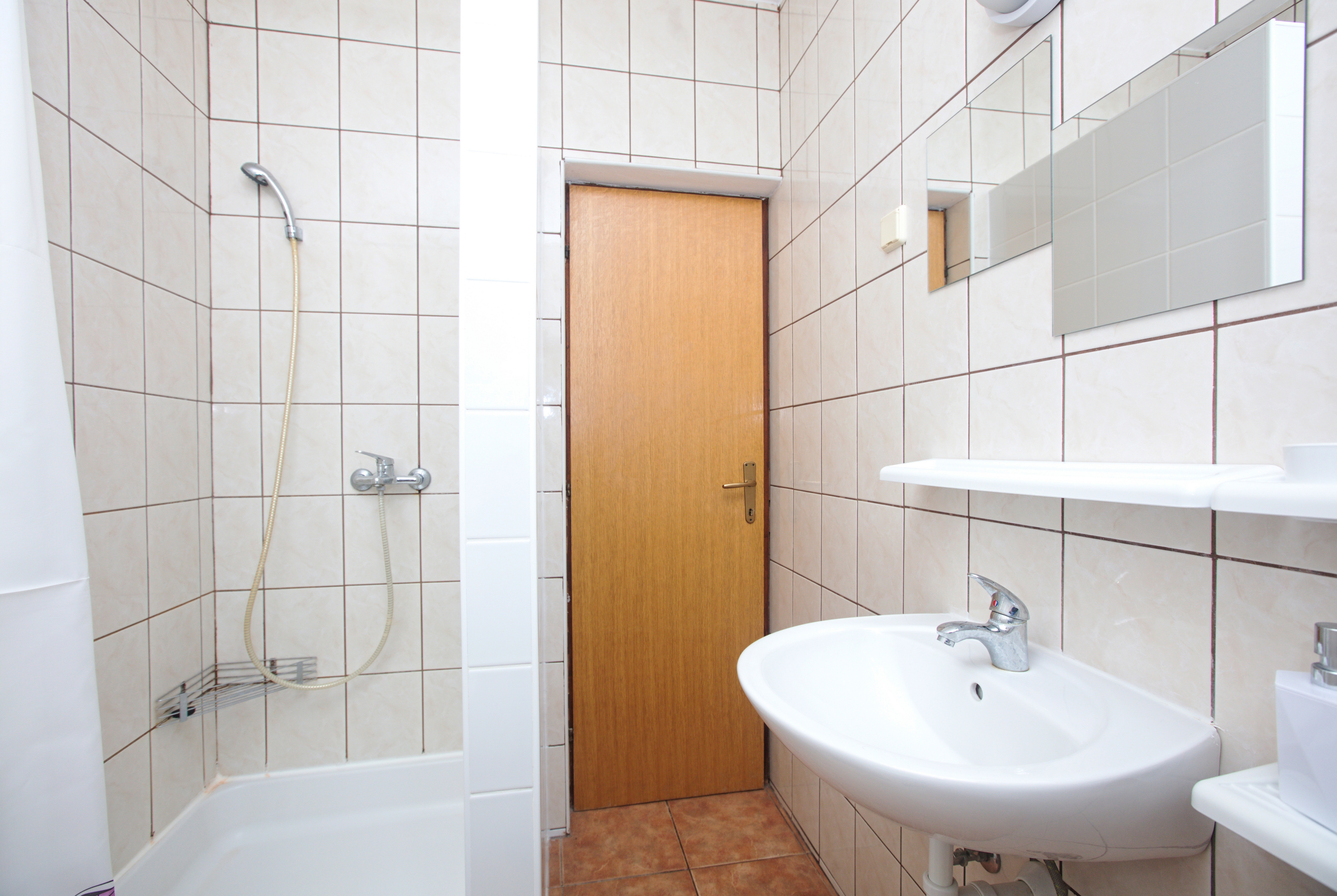 Two bedroom apartment with terrace Pirovac, Šibenik  A-b