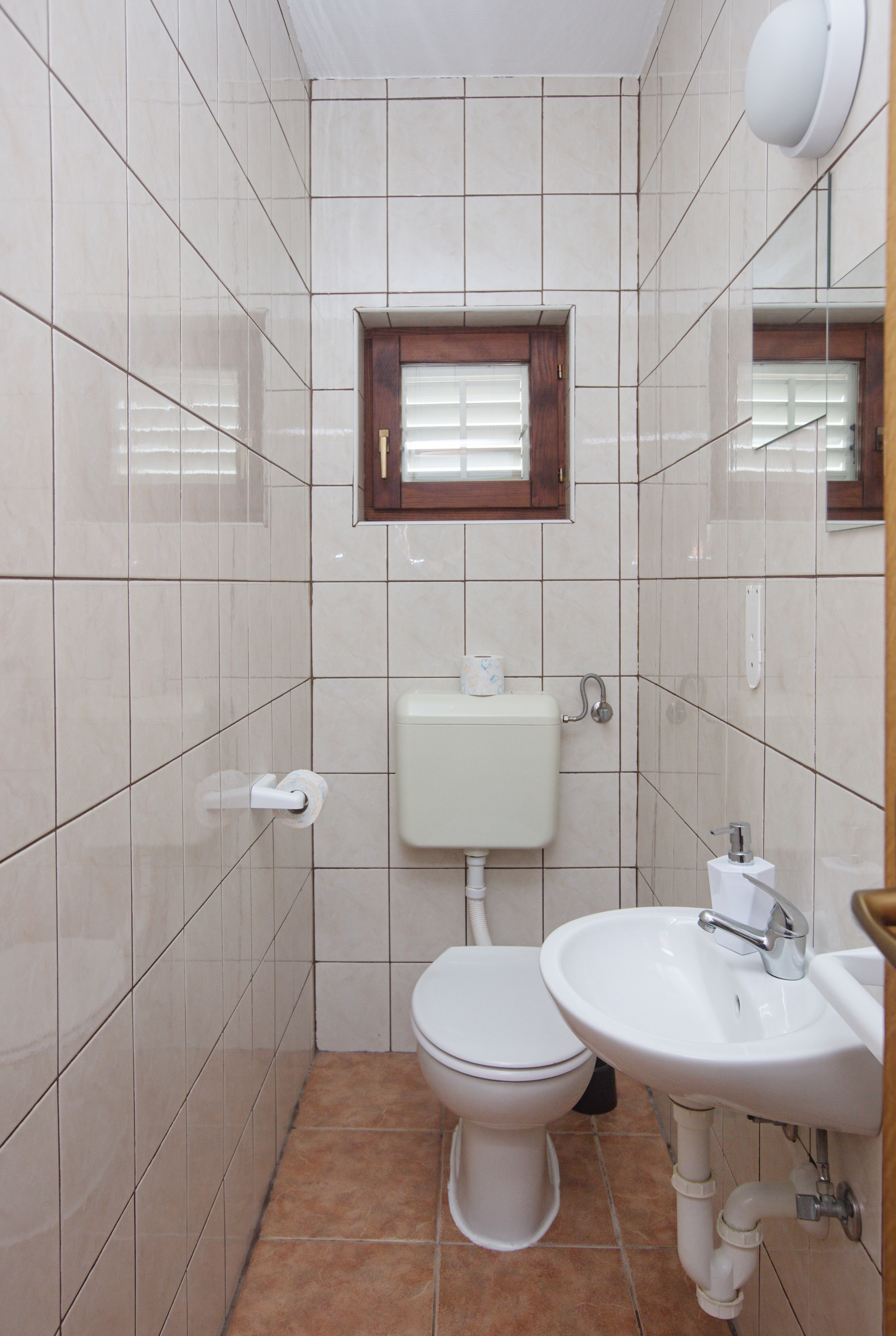 Two bedroom apartment with terrace Pirovac, Šibenik  A-b
