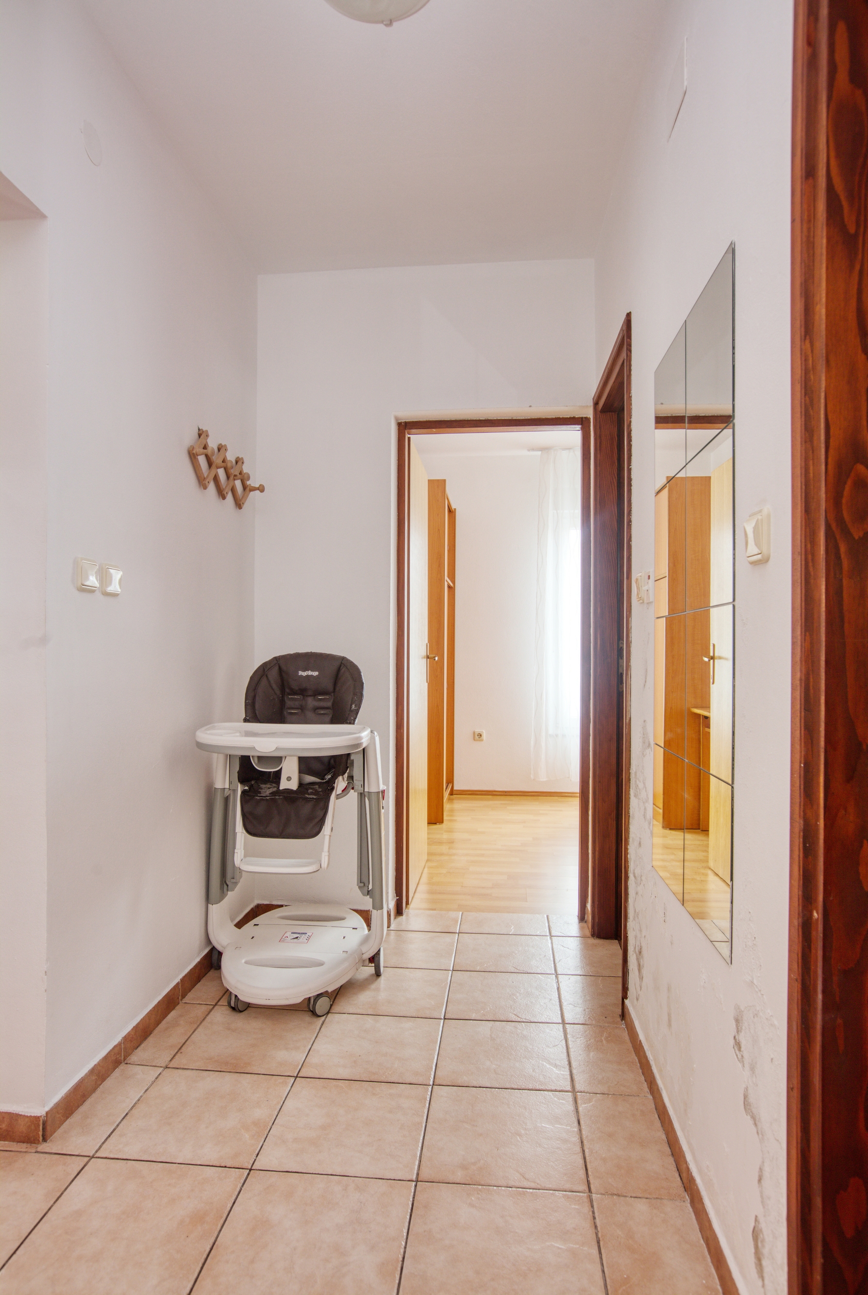Two bedroom apartment with terrace Pirovac, Šibenik  A-b