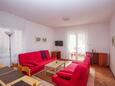 Obývací pokoj Pirovac, Obývací pokoj v ubytování typu apartment, s klimatizací a WiFi.