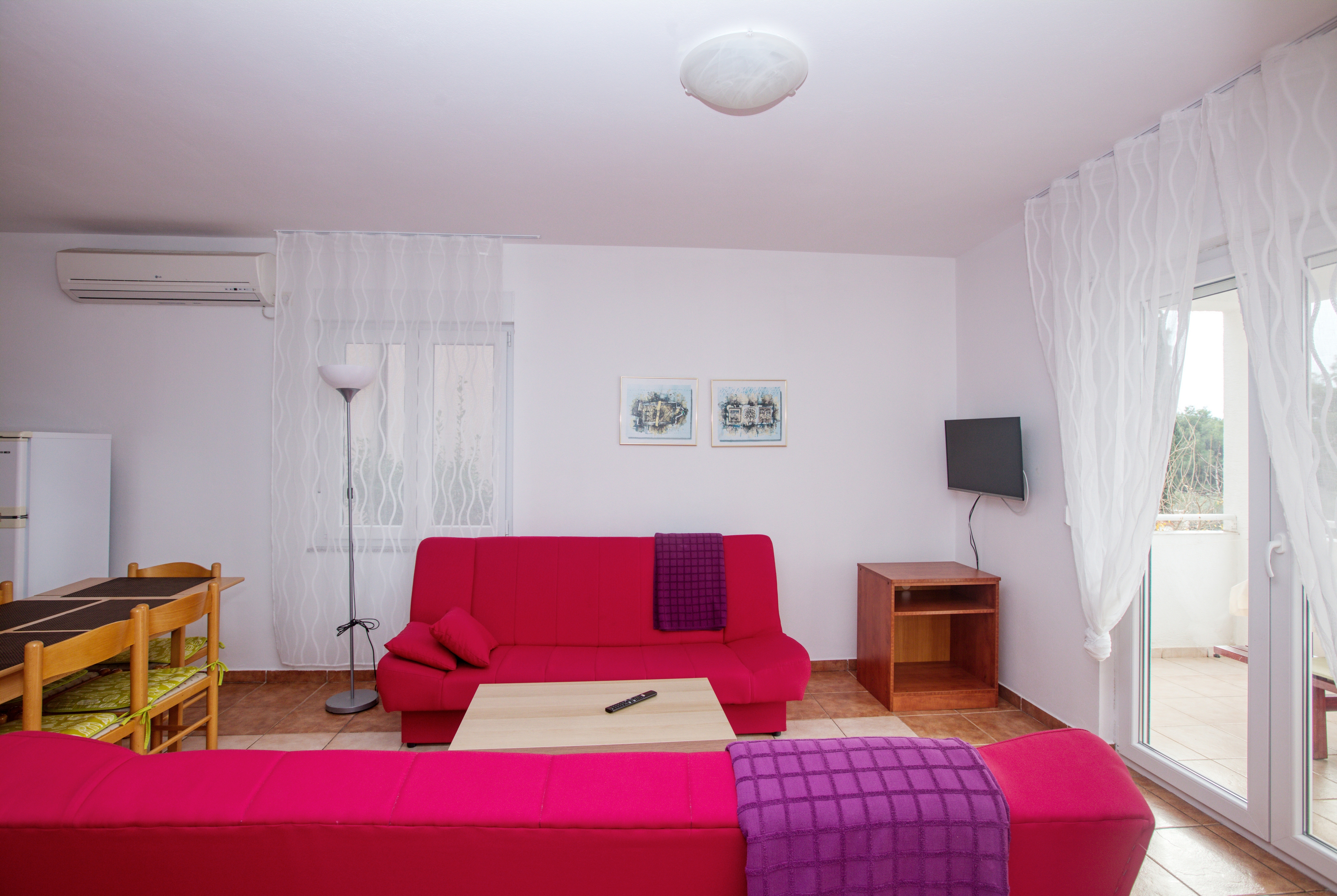 Two bedroom apartment with terrace Pirovac, Šibenik (A-15320-b) Two bedroom apartment with terrace Pirovac, Šibenik (A-15320-b)