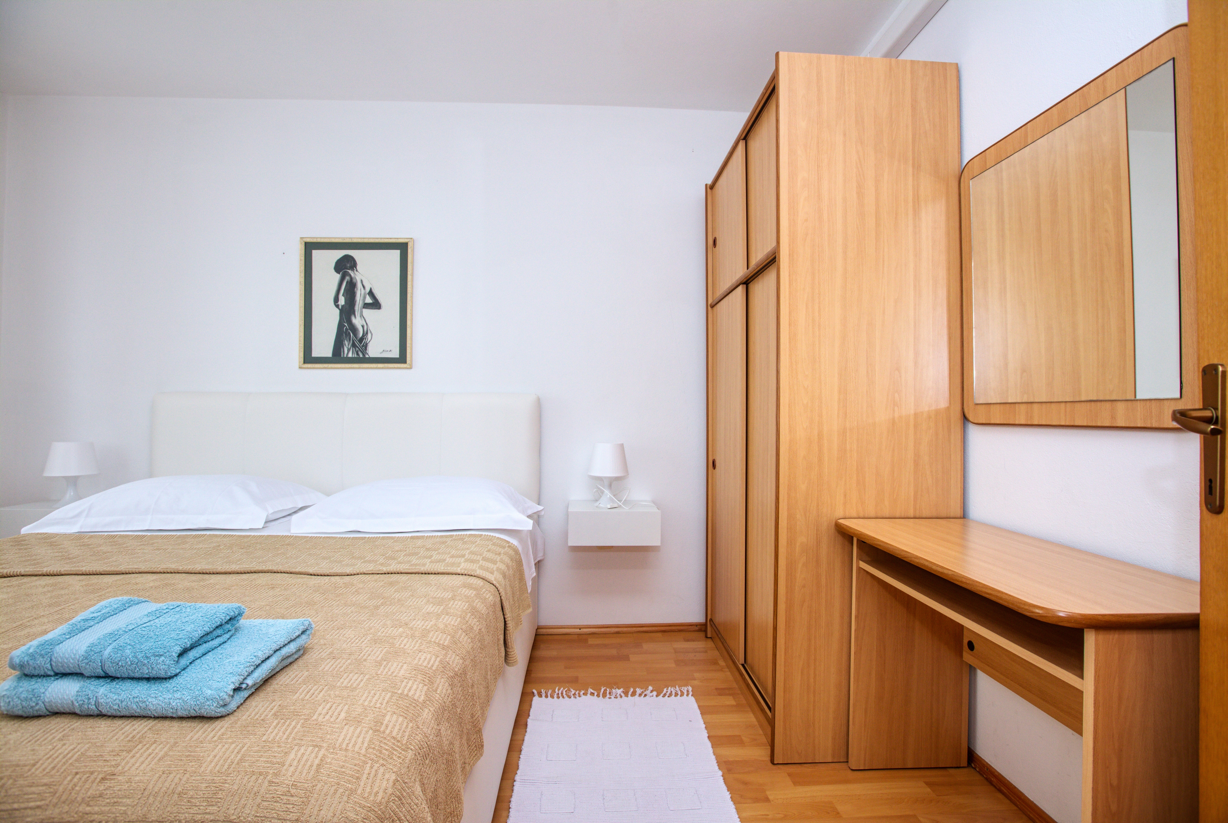 Two bedroom apartment with terrace Pirovac, Šibenik  A-d