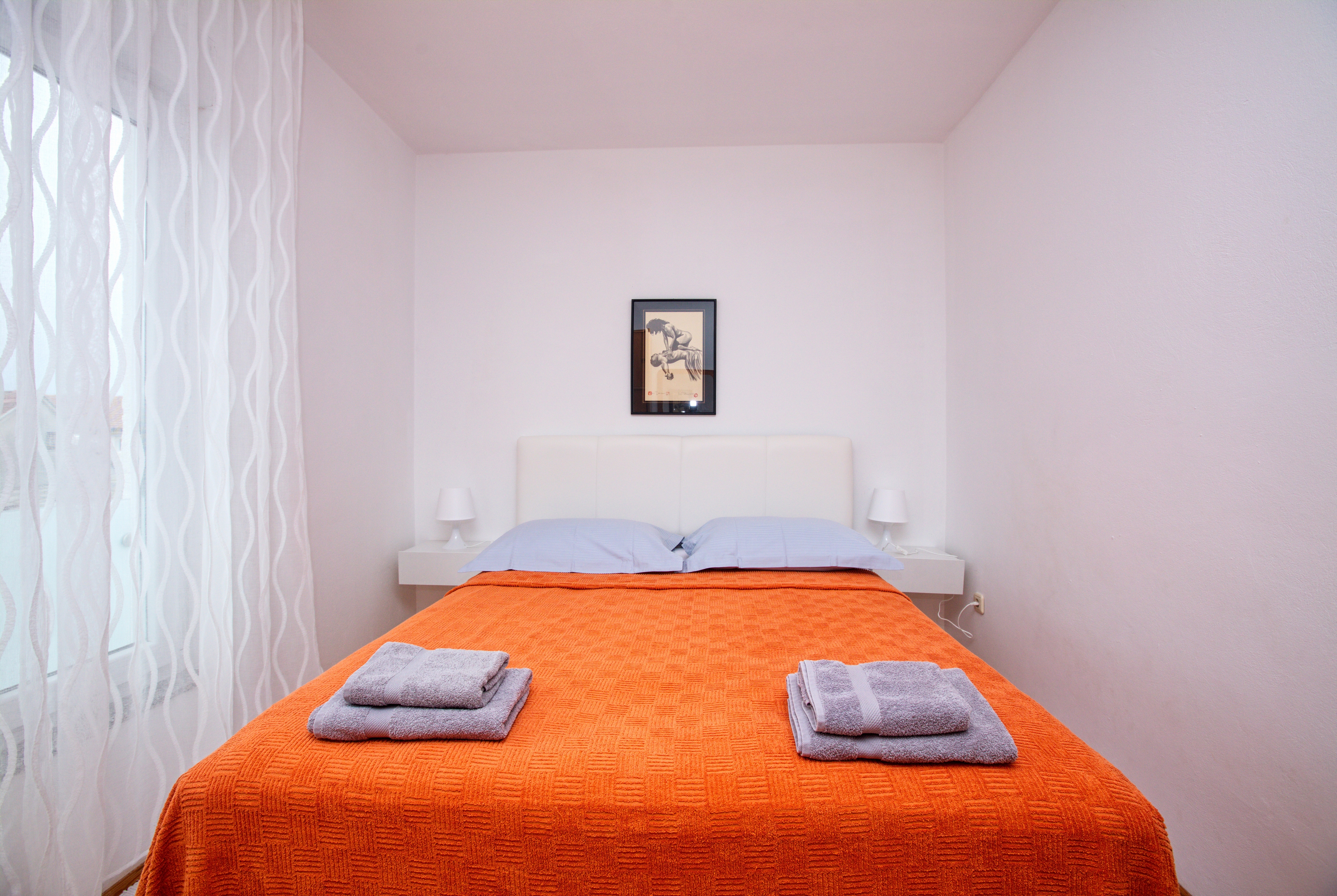 Two bedroom apartment with terrace Pirovac, Šibenik  A-d