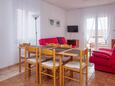 Pirovac, Eetkamer in the apartment, air condition available en WiFi.