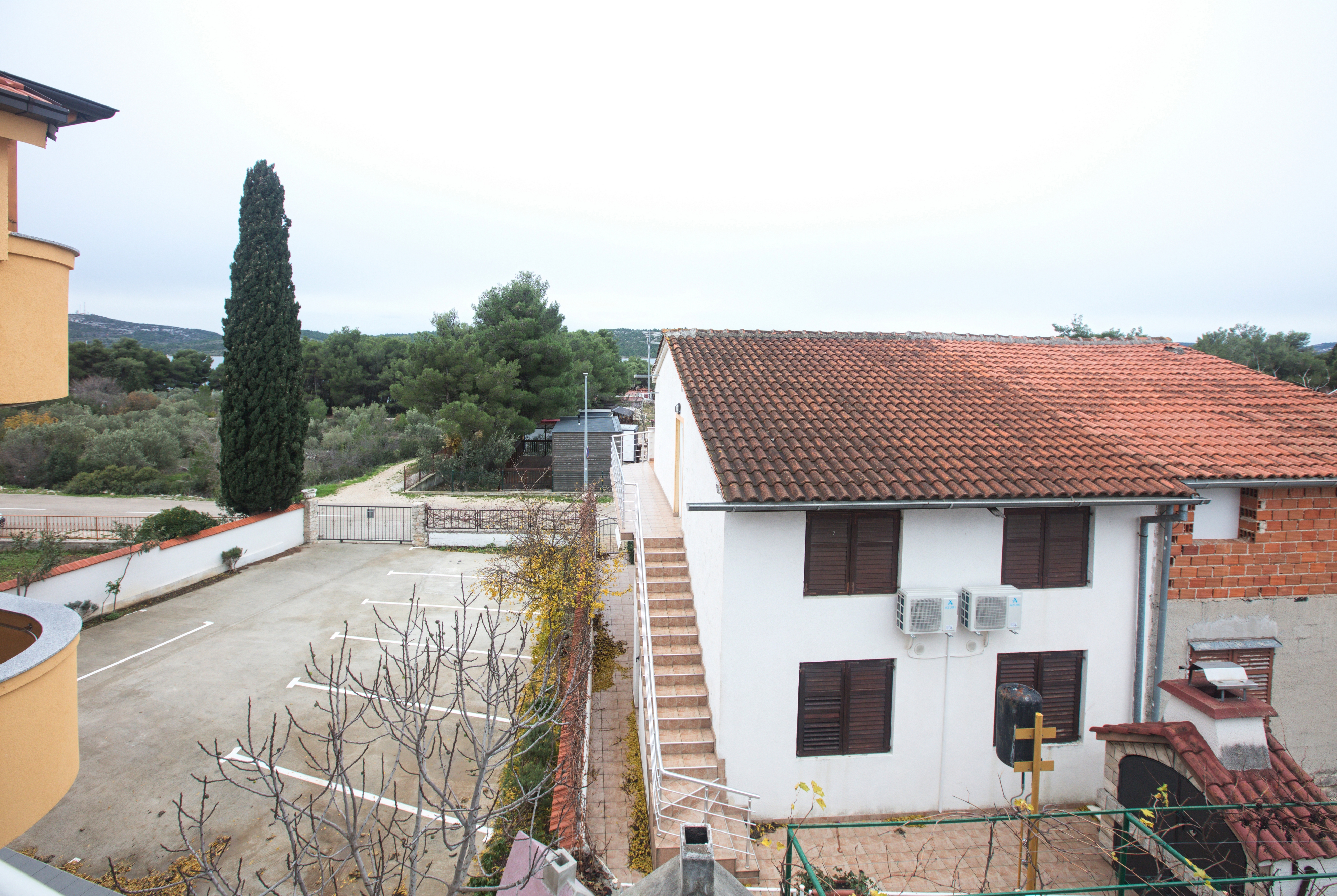 Two bedroom apartment with terrace Pirovac, Šibenik  A-d