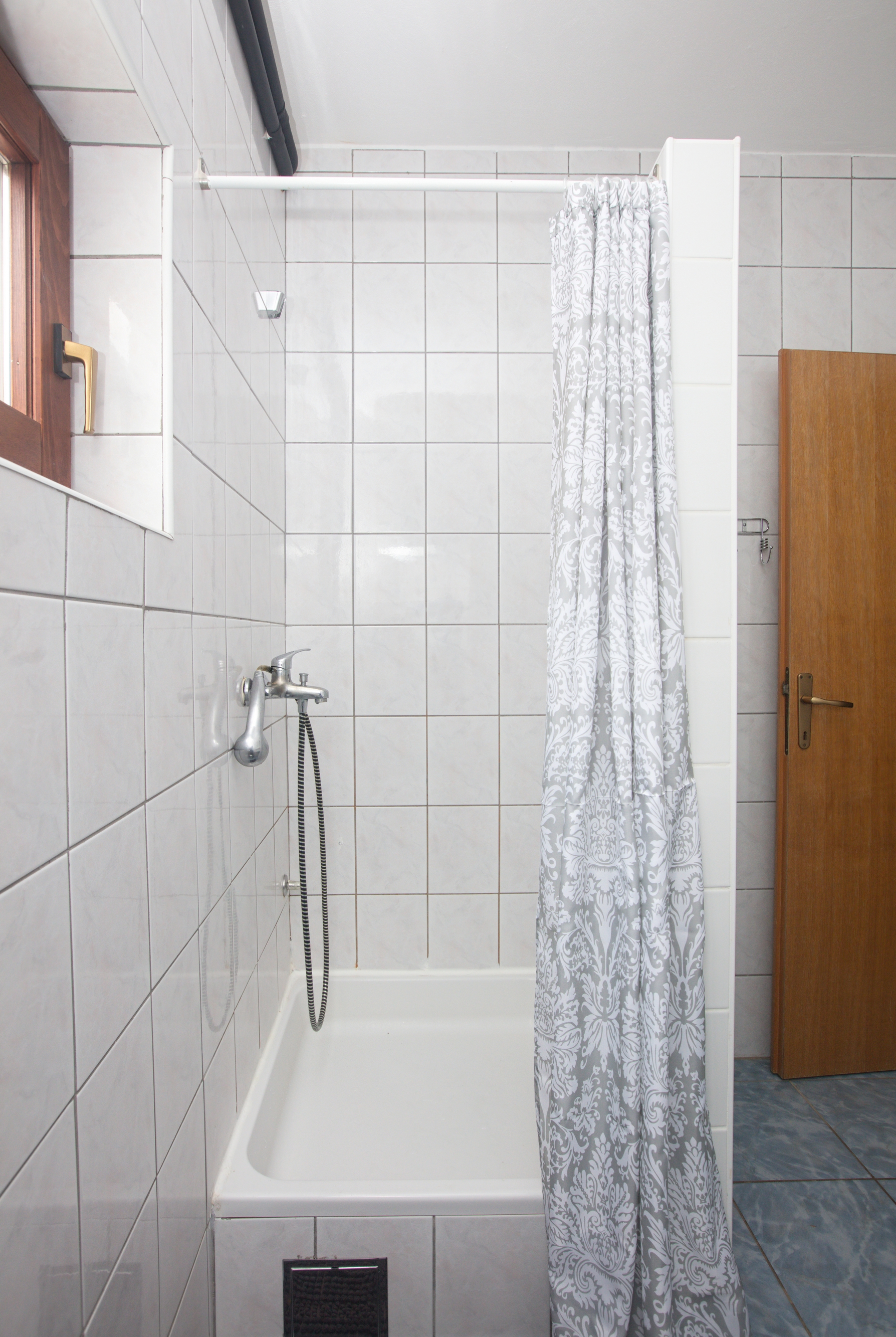One bedroom apartment with terrace Pirovac, Šibenik  A-e