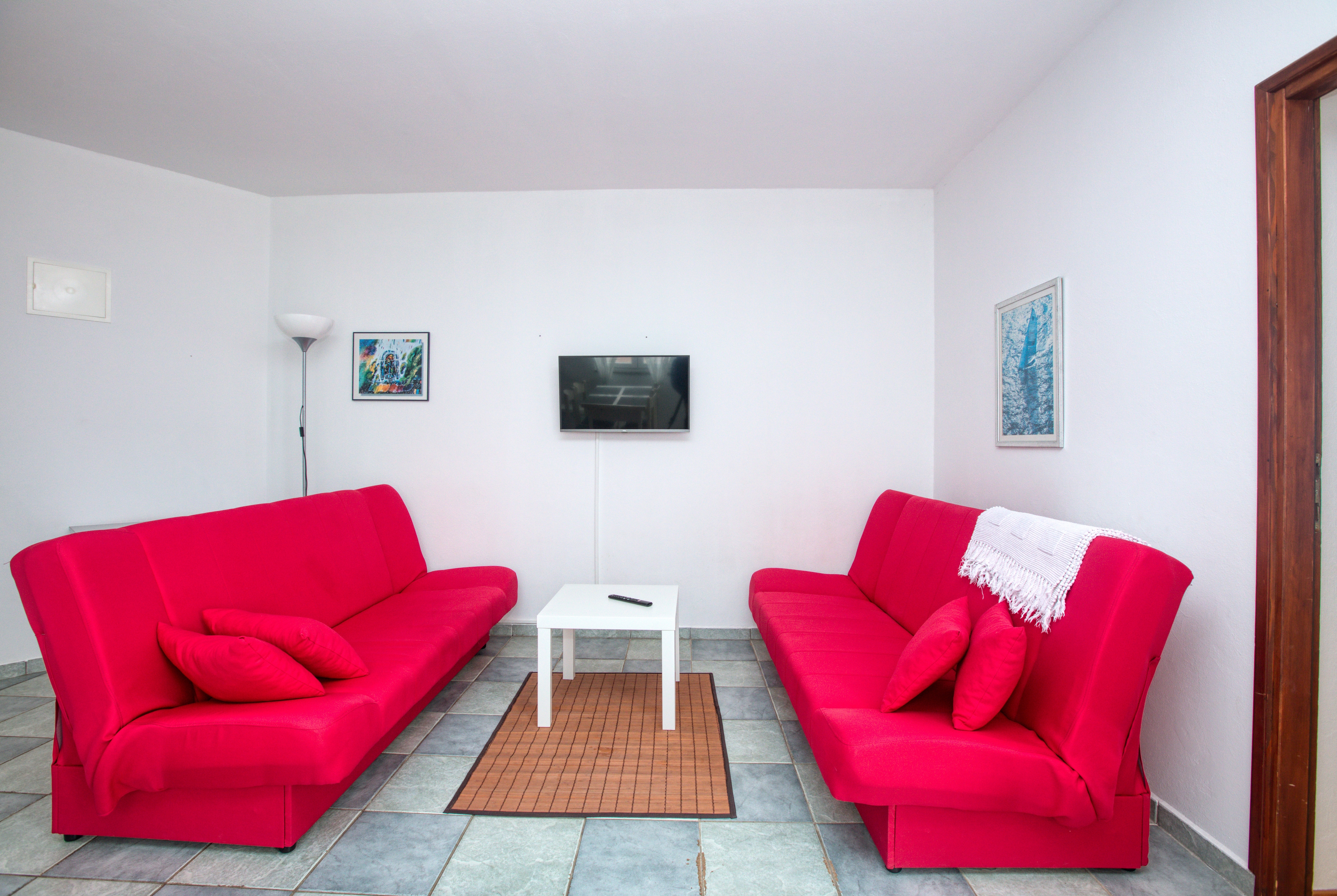 One bedroom apartment with terrace Pirovac, Šibenik (A-15320-e) One bedroom apartment with terrace Pirovac, Šibenik (A-15320-e)