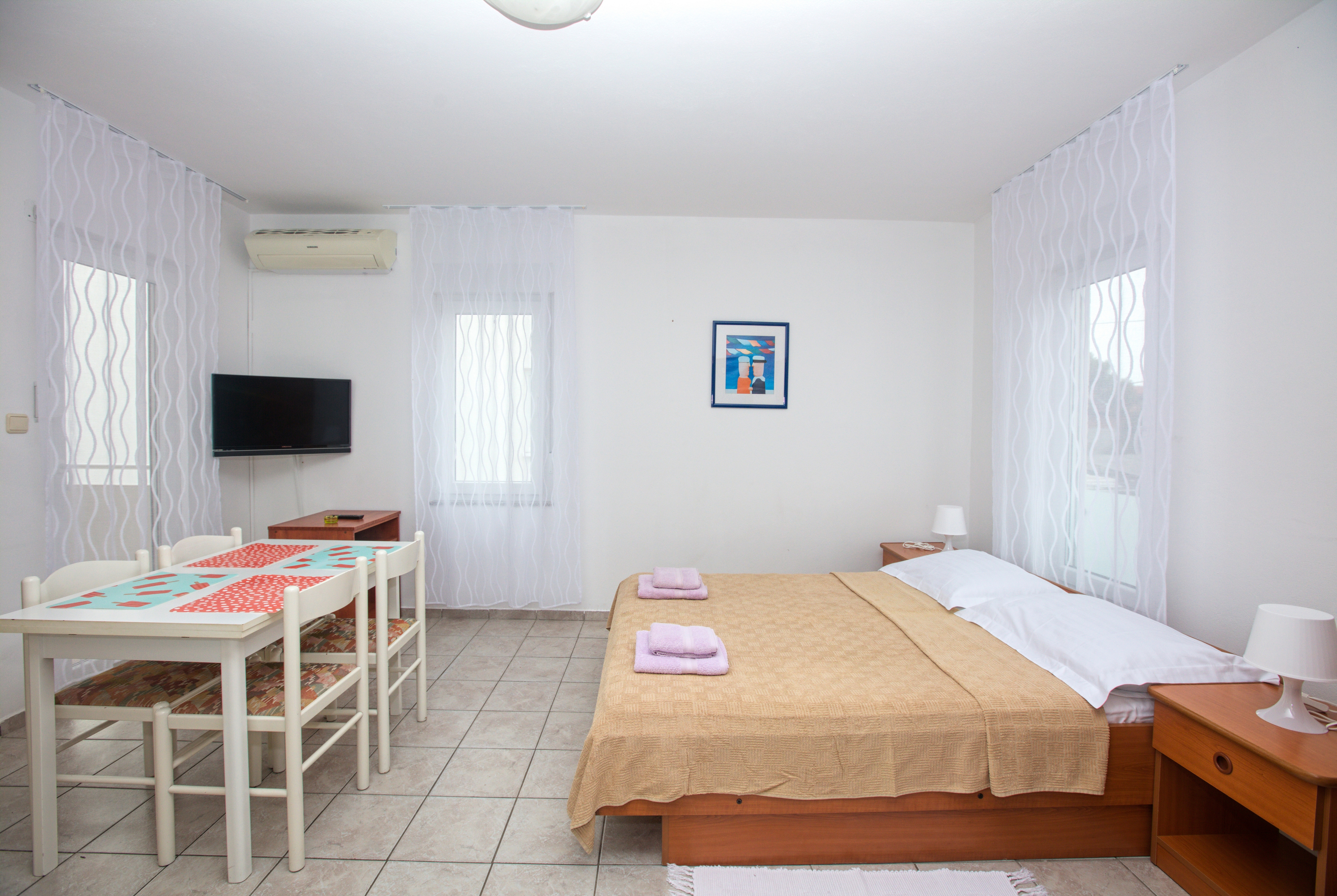 Studio flat with terrace Pirovac, Šibenik (AS-15320-b)