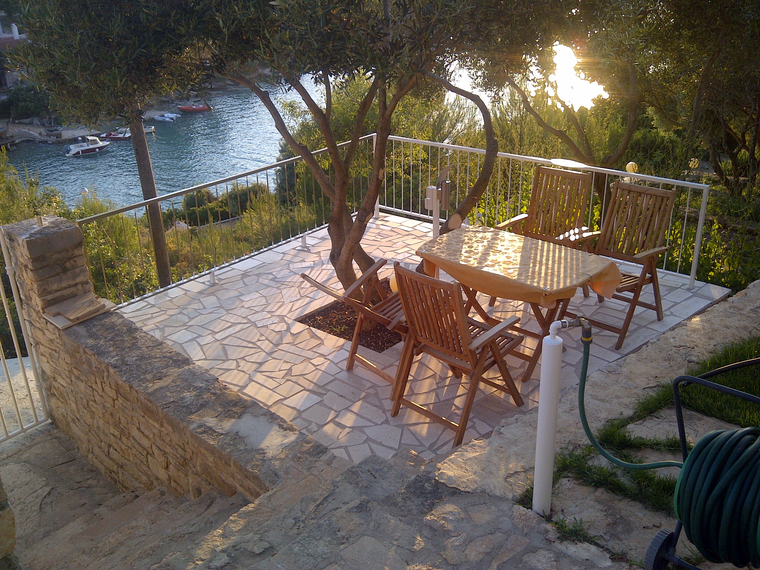 Four bedroom house with terrace and sea view Cove Pribinja, Hvar  K