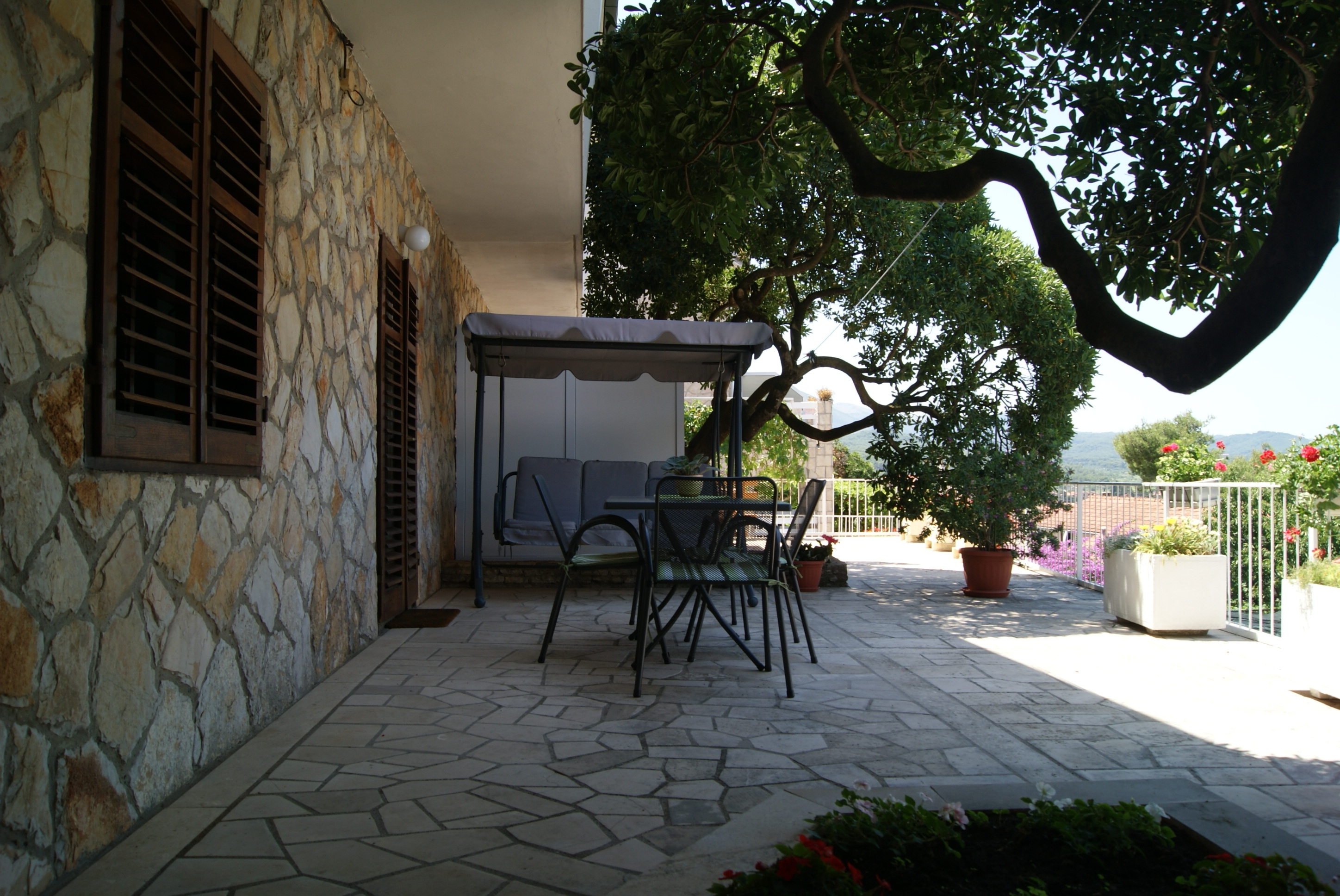 One bedroom apartment with terrace and sea view Jelsa, Hvar  A-b