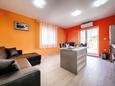 Living room Rukavac, Living room in the apartment, air condition available and WiFi.