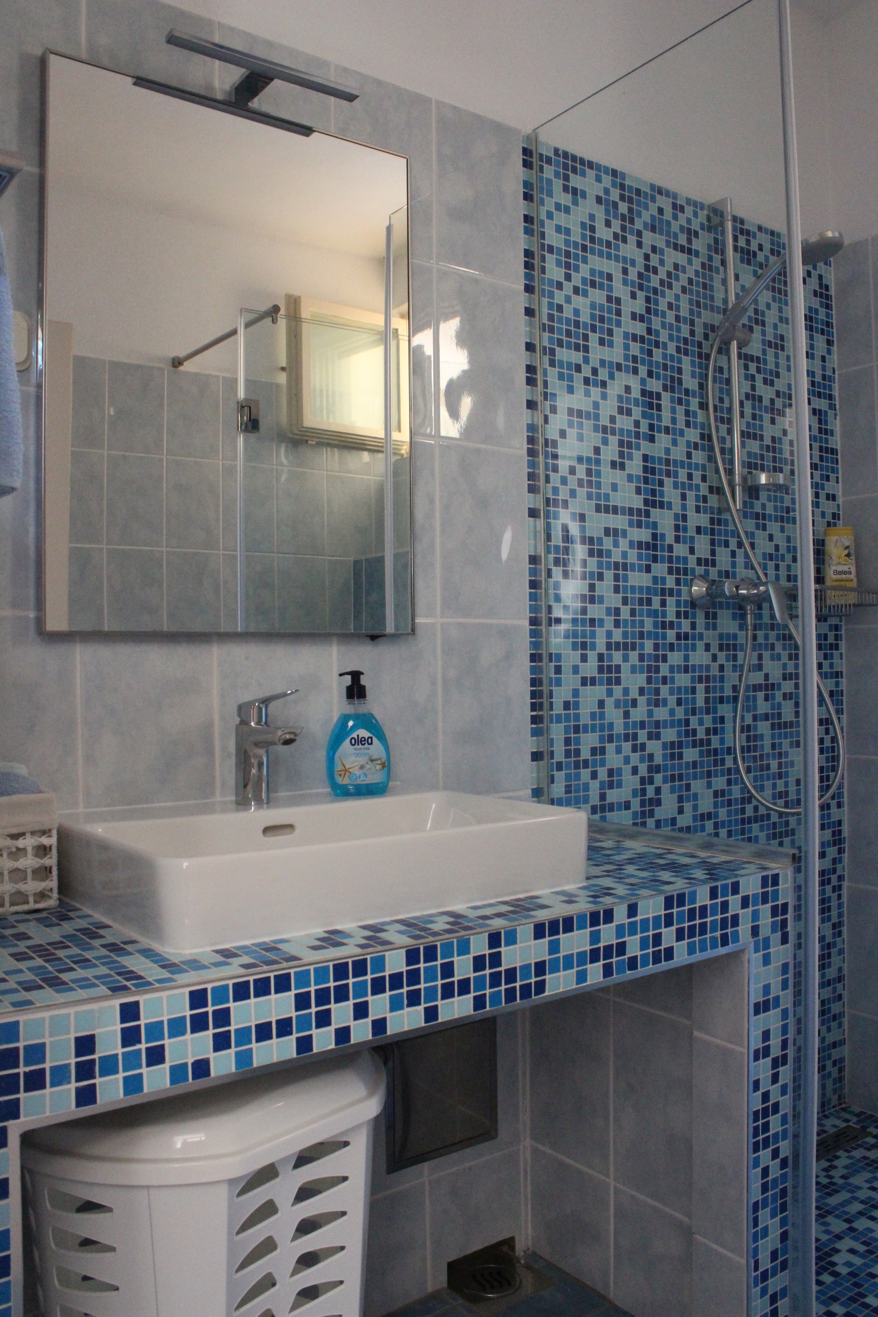 Two bedroom apartment with terrace and sea view Zavala, Hvar  A-a