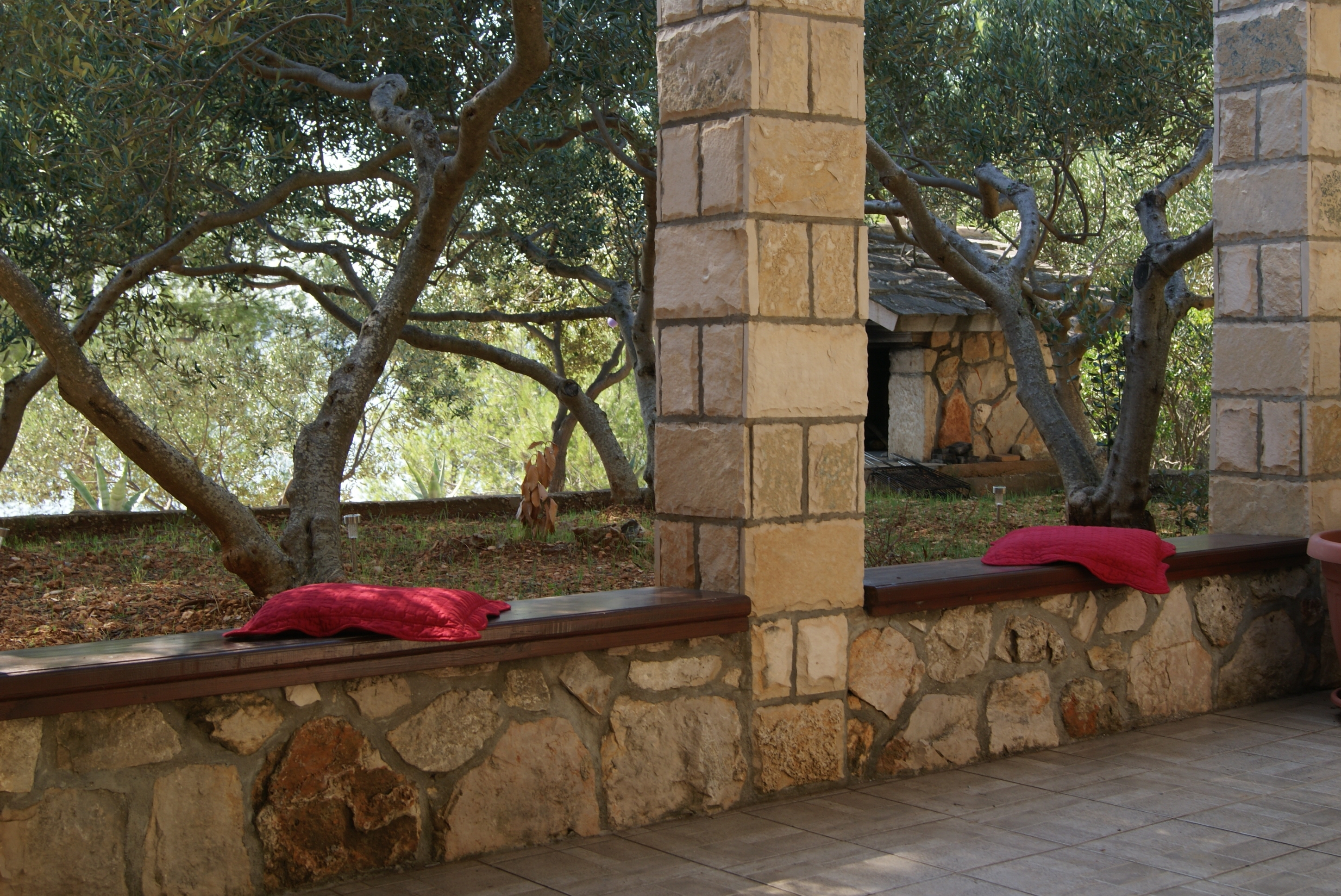 One bedroom apartment with terrace and sea view Zavala, Hvar  A-b