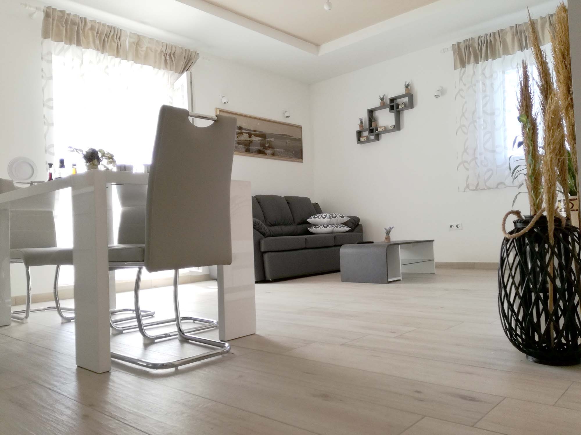 Two bedroom apartment near beach Rukavac, Vis (A-15369-a) Two bedroom apartment near beach Rukavac, Vis (A-15369-a)