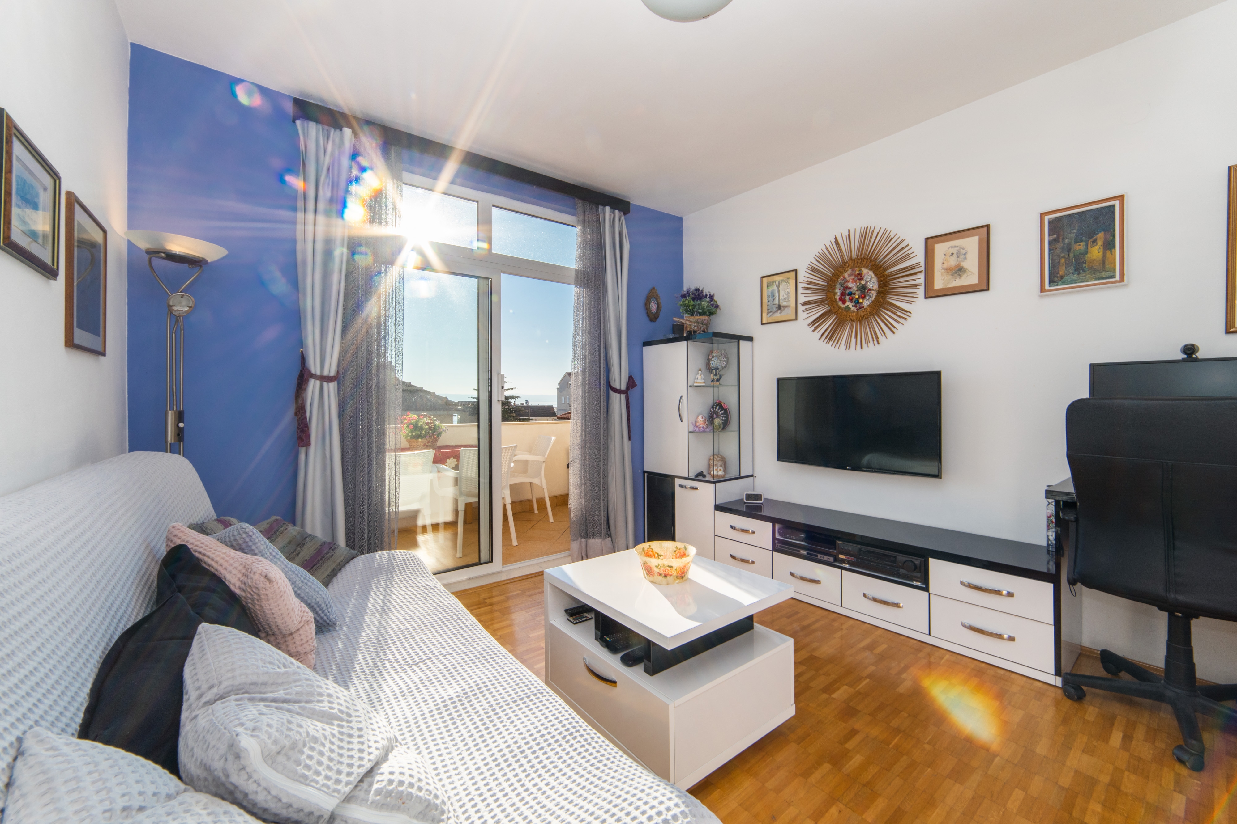 Two bedroom apartment with balcony and sea view Makarska (A-15375-a) Two bedroom apartment with balcony and sea view Makarska (A-15375-a)