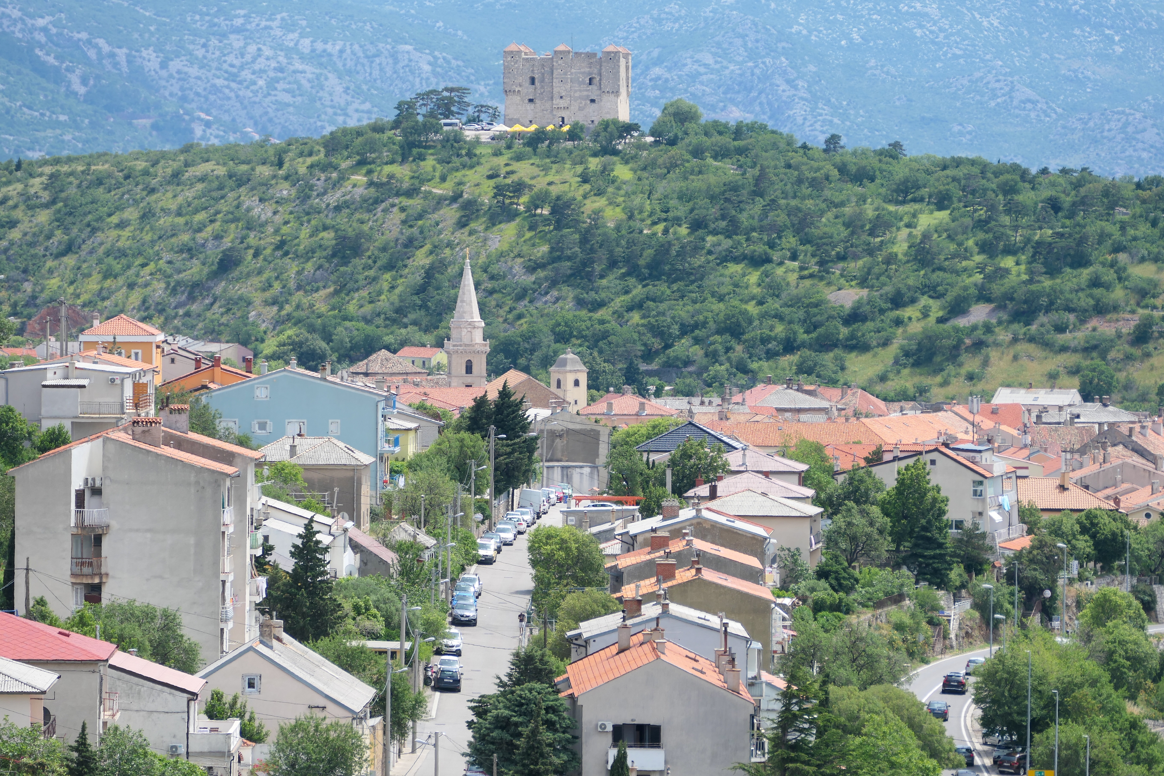 Three bedroom apartment with balcony and sea view Senj  A-b