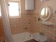 Koupelna Hvar, Koupelna v ubytování typu apartment, domácí mazlíčci povoleni a WiFi.