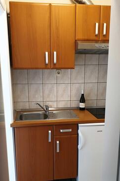 Kitchen Hvar, Kitchen in the studio-apartment, (pet friendly) and WiFi.