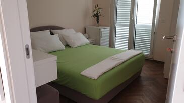 Hvar, Dormitorio in the room, air condition available y WiFi.