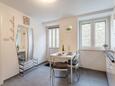 Salle à manger Pučišća, Salle à manger dans l’hébergement en type studio-apartment, WiFi.