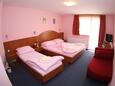 Dormitorio Oroslavje, Dormitorio in the room, air condition available, (pet friendly) y WiFi.