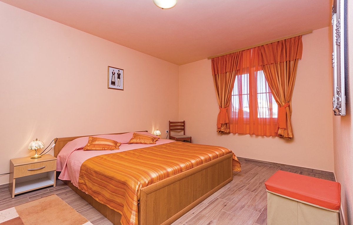 Four bedroom house with terrace Gajana, Fažana  K