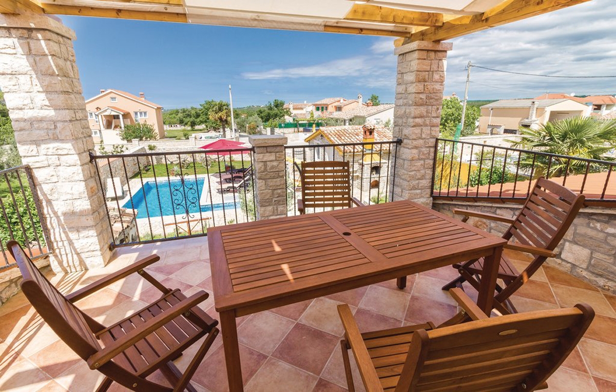 Four bedroom house with terrace Gajana, Fažana  K