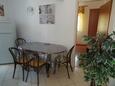 Dining room Valbandon, Dining room in the apartment, (pet friendly) and WiFi.