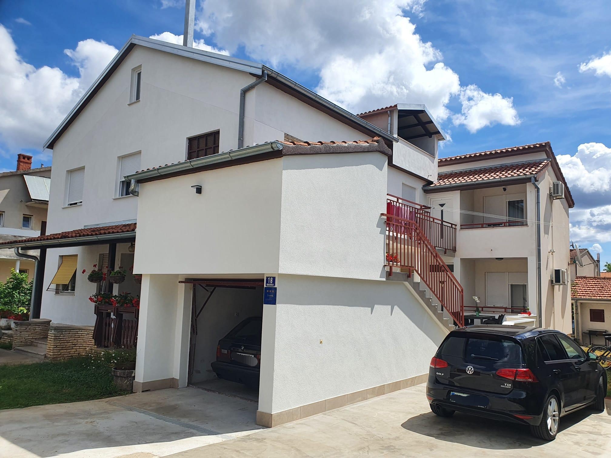 One bedroom apartment with balcony Valbandon, Fažana (A-15386-b)