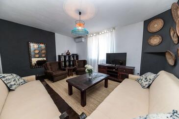 Novi Vinodolski, Гостиная в размещении типа house, доступный кондиционер и WiFi.