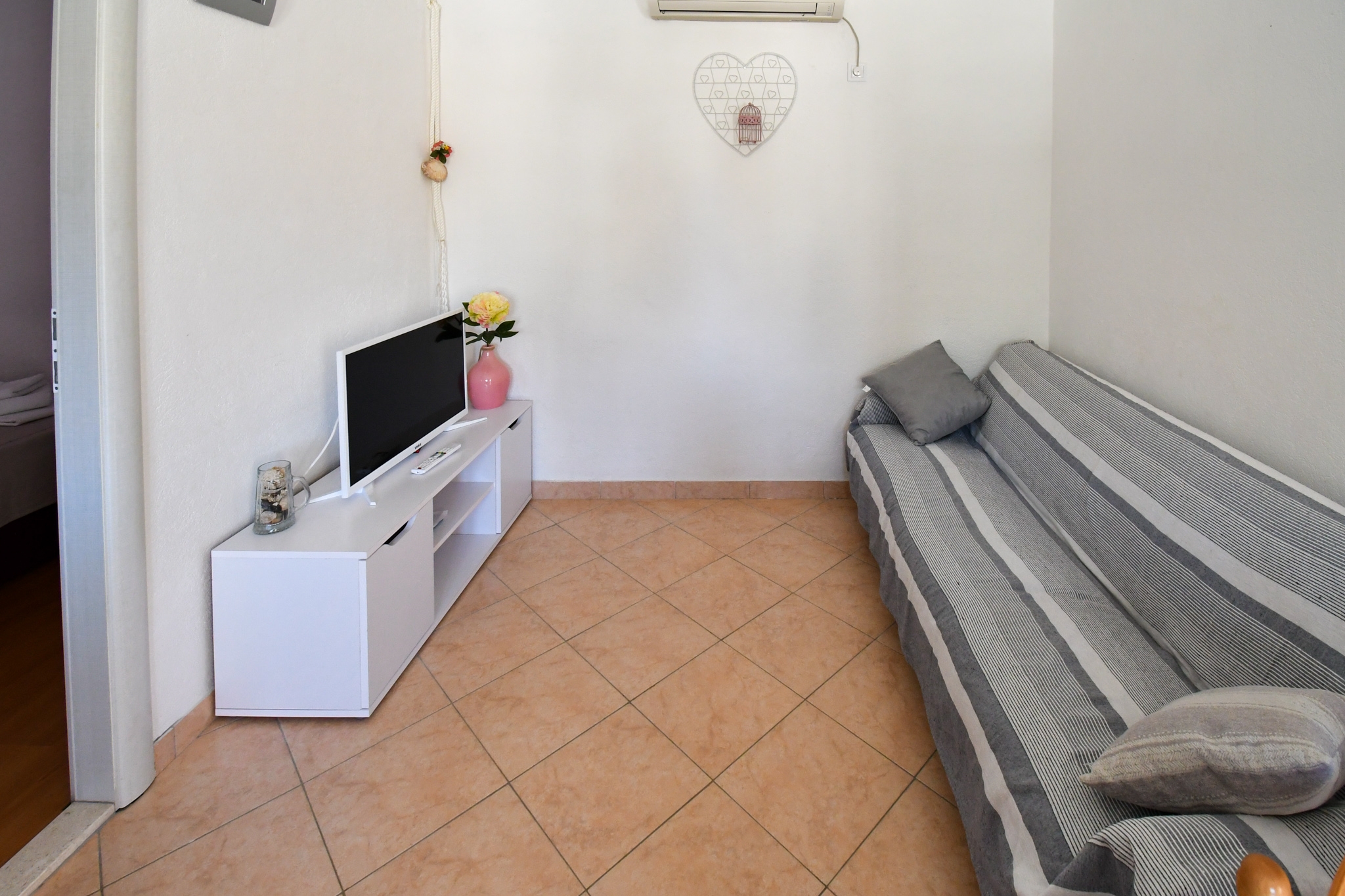 Two bedroom apartment near beach Sevid, Trogir (A-15404-b)